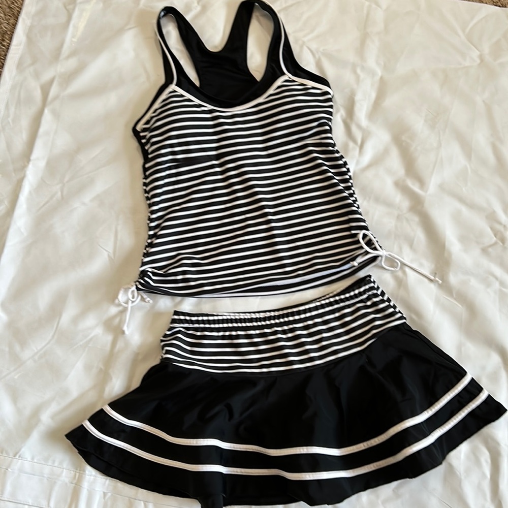 Tankini black & white size large